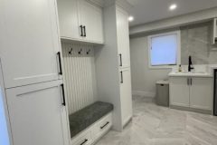 modern-hallway-closet-design-450x600