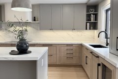 kitchen-island-with-grey-base-and-marble-top